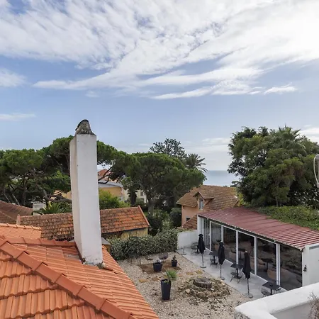 Cascais Townhouse With Sea Views 2 Minutes From Estoril