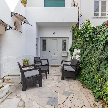 Cascais Townhouse With Sea Views 2 Minutes From Casa vacanze Estoril