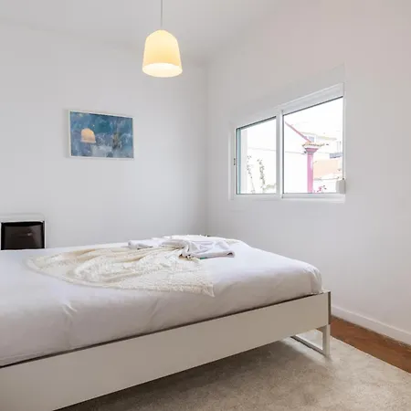 Cascais Townhouse With Sea Views 2 Minutes From Casa vacanze *